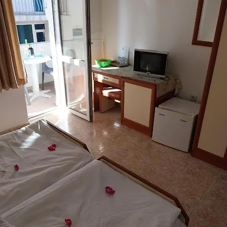 Habitación en casa particular Стаи За Гости Ники Nesebar